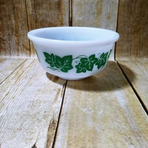 Vintage Ivy Hazel Atlas Small Mixing Bowl (7)